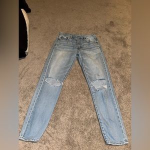 American Eagle Jeans.Highrise girlfriend embroidered sunflower size US 4 regular